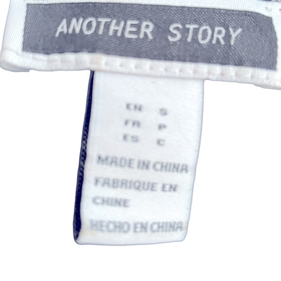 Another Story Black Jacket - Picture 2 of 3